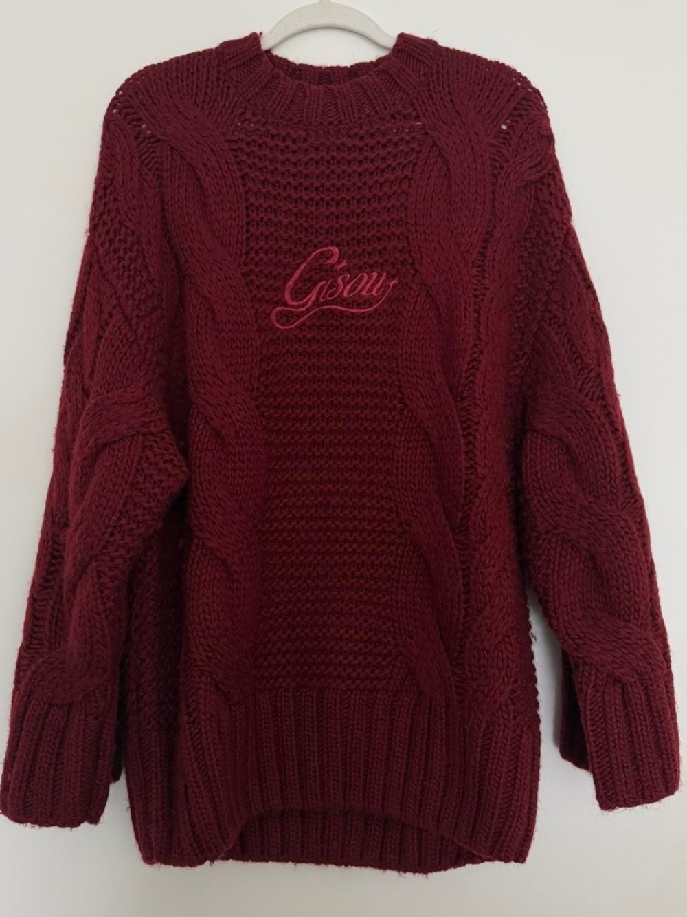 Women's Cable Knit Sweater - Burgundy